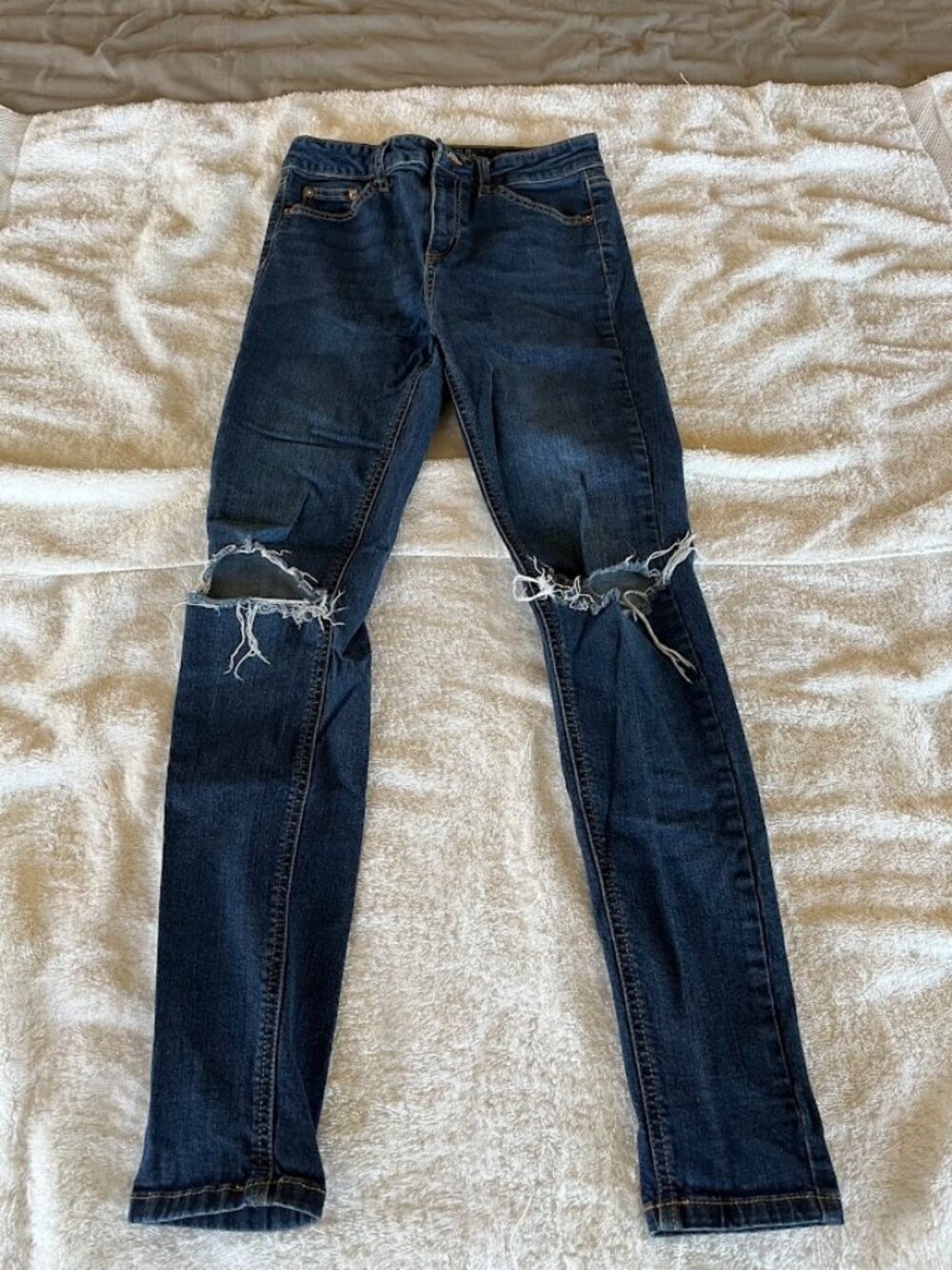 Wild Fable High Rise Skinny Distressed Jeans, Size 0